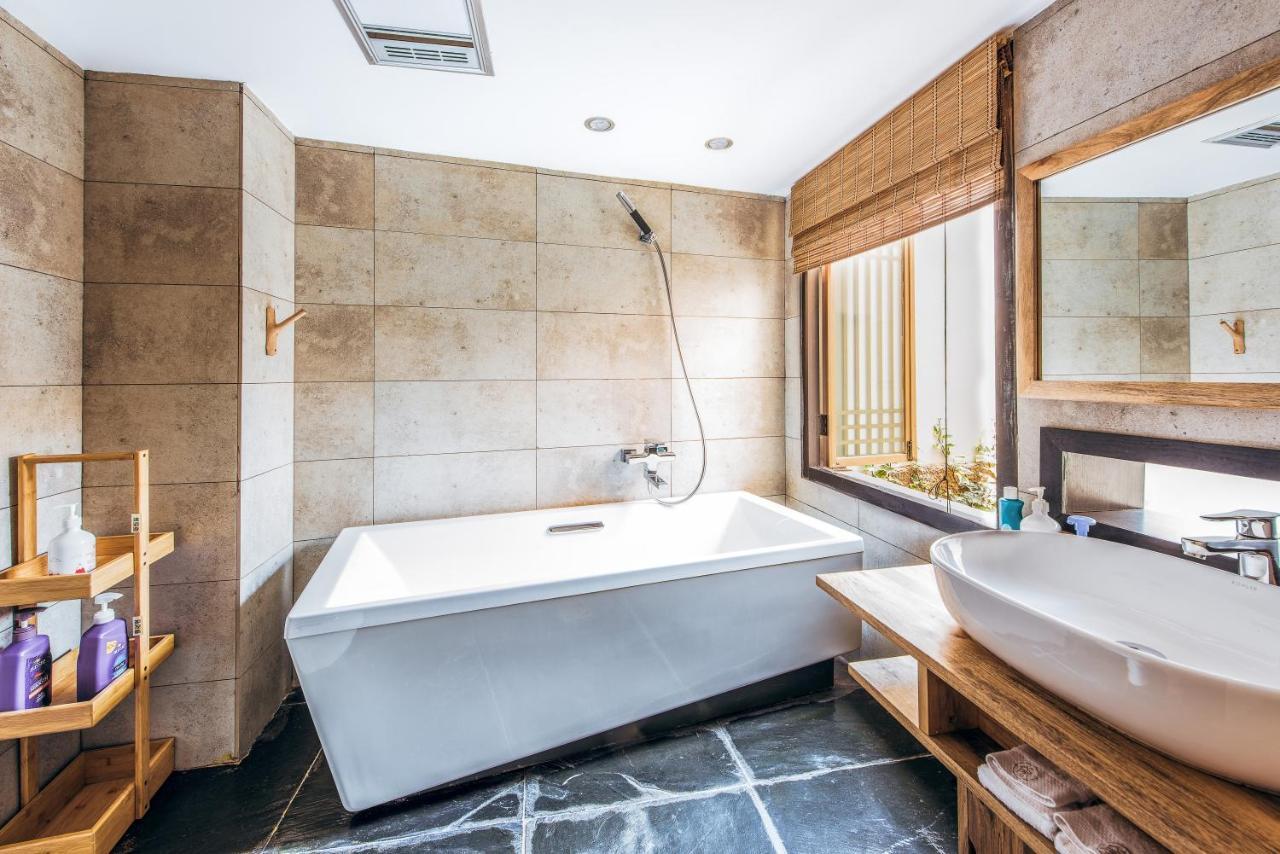 Dali Shaxi Qing Jing Courtyard Hotel Jianchuan Екстериор снимка